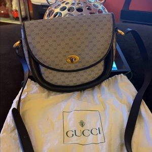 gucci vintage cross body bag 011-105-0259 Authentic